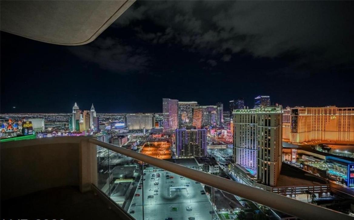 Premium Suite Mgm Signature High Flr Balcony Strip View Las Vegas Eksteriør billede